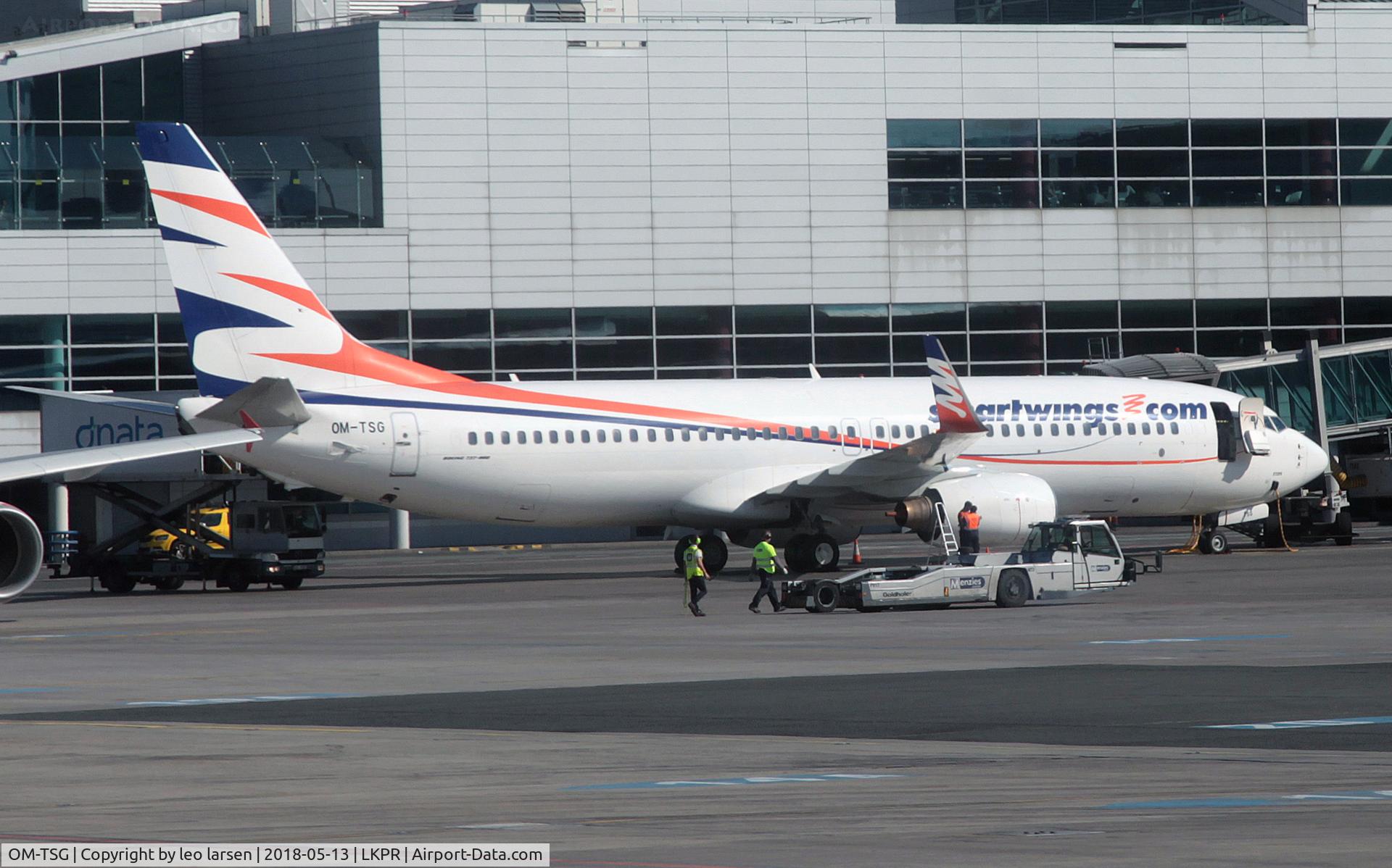 OM-TSG, 2004 Boeing 737-85R C/N 30666, Praha 13.5.2018