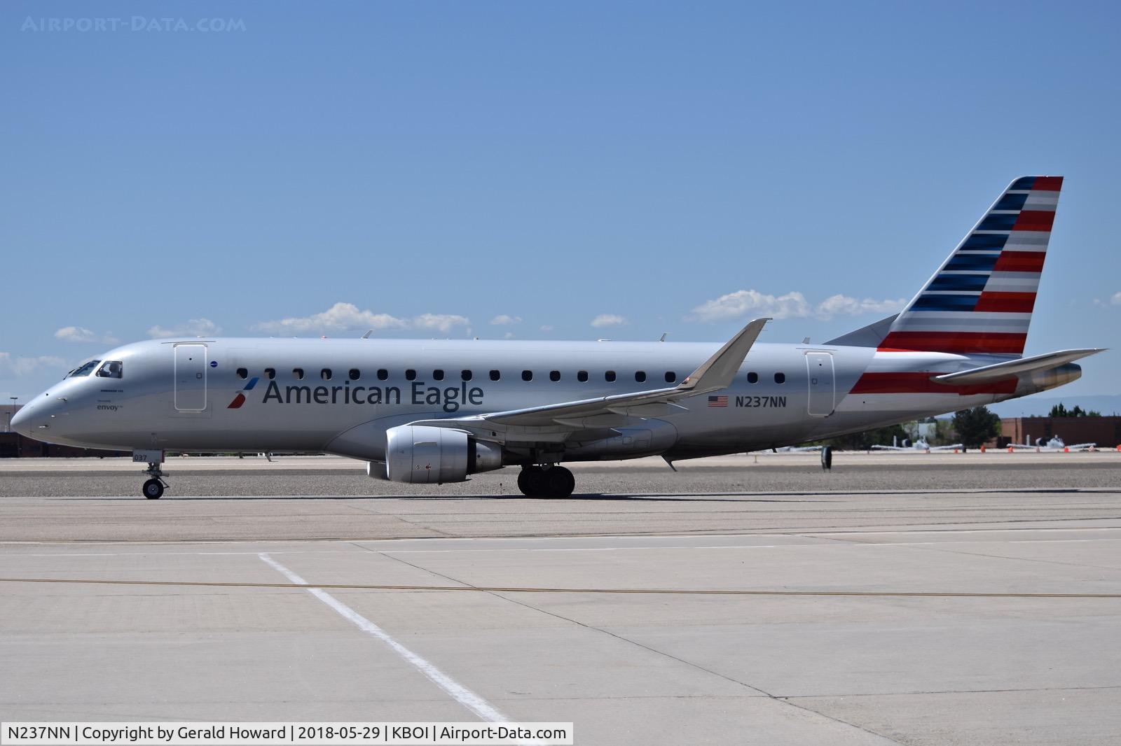 N237NN, 2016 Embraer 175LR (ERJ-170-200LR) C/N 17000575, Taxiing on Alpha to the gate.