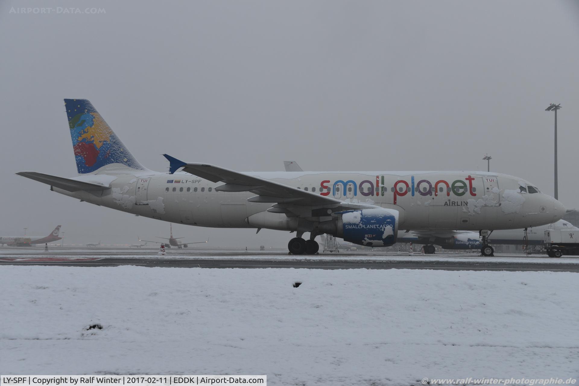 LY-SPF, 1999 Airbus A320-214 C/N 967, Airbus A320-214 - LLC Small Planet Airlines - 967 - LY-SPF - 11.02.2017 - CGN