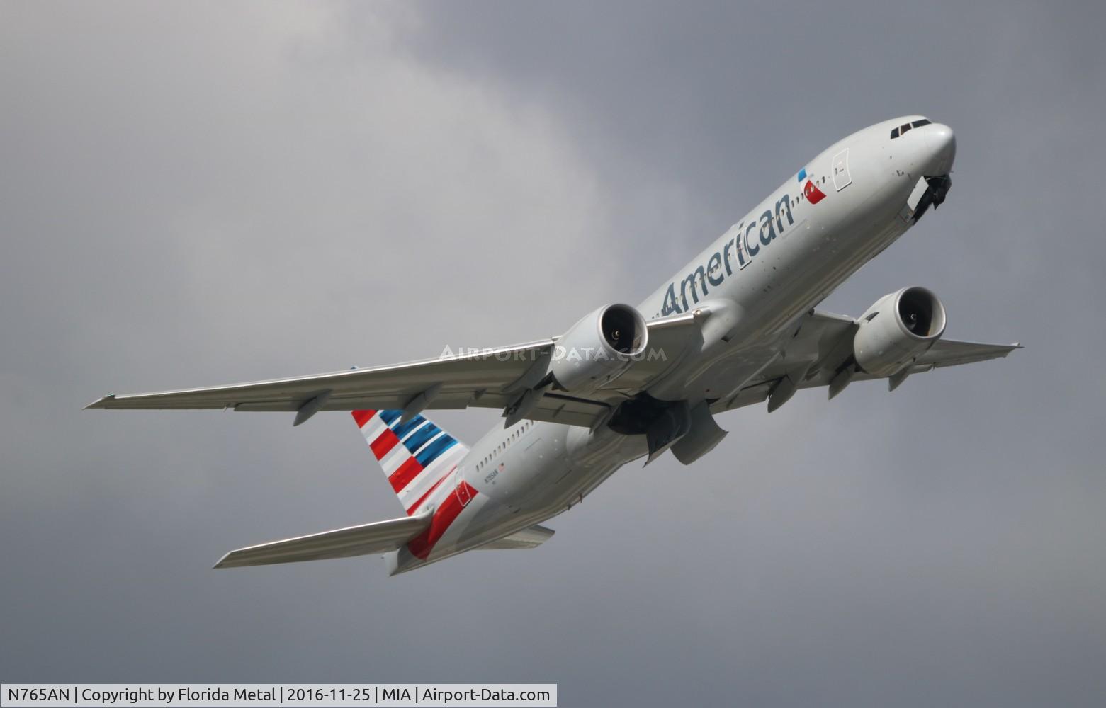 N765AN, 2003 Boeing 777-223 C/N 32879, American