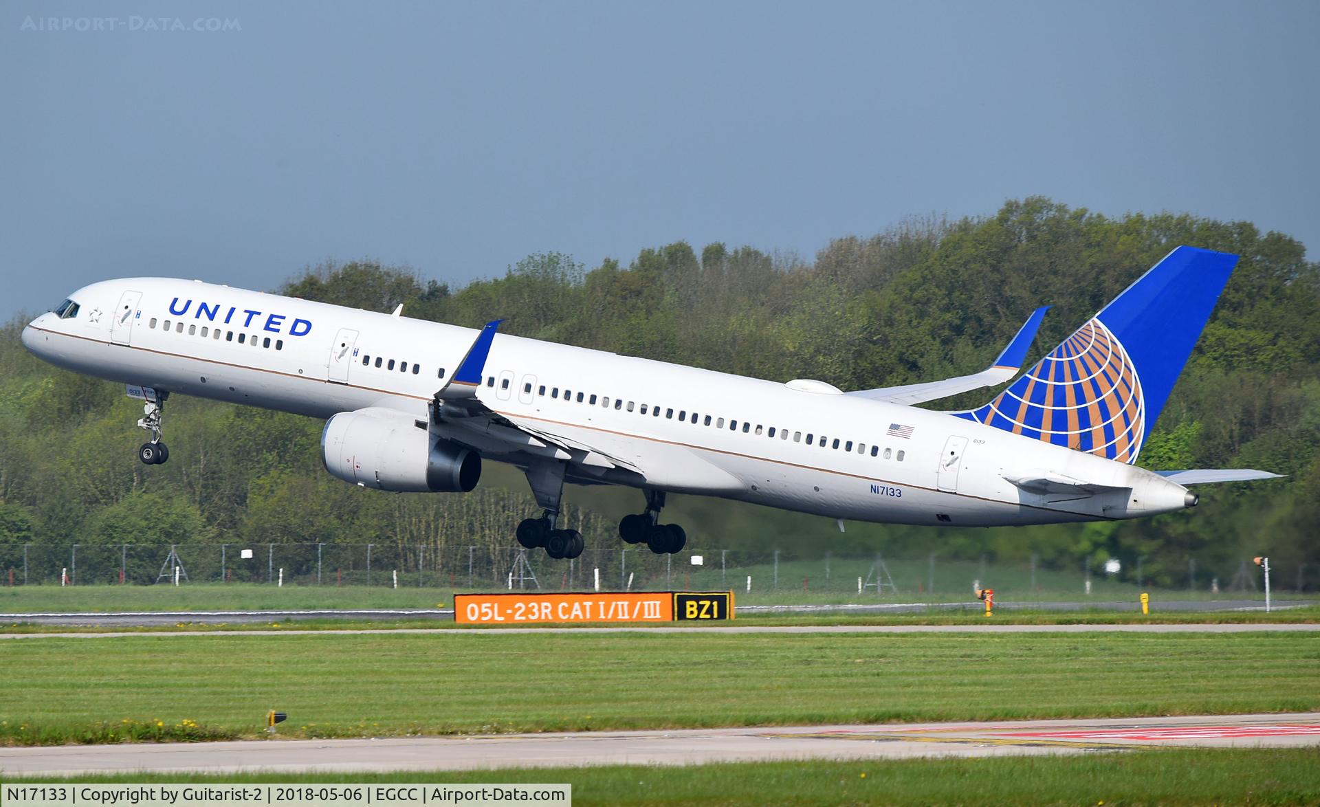 N17133, 1998 Boeing 757-224 C/N 29282, At Manchester