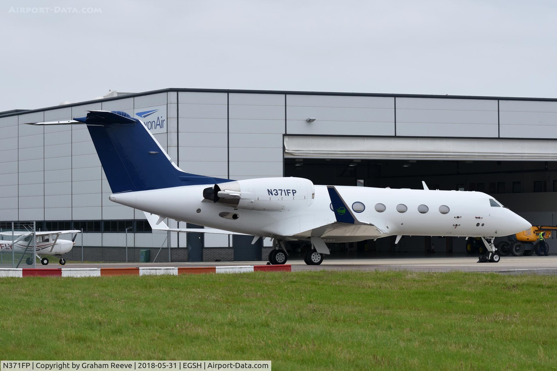 N371FP, 1999 Gulfstream Aerospace G-IV C/N 1371, Parked at Norwich.