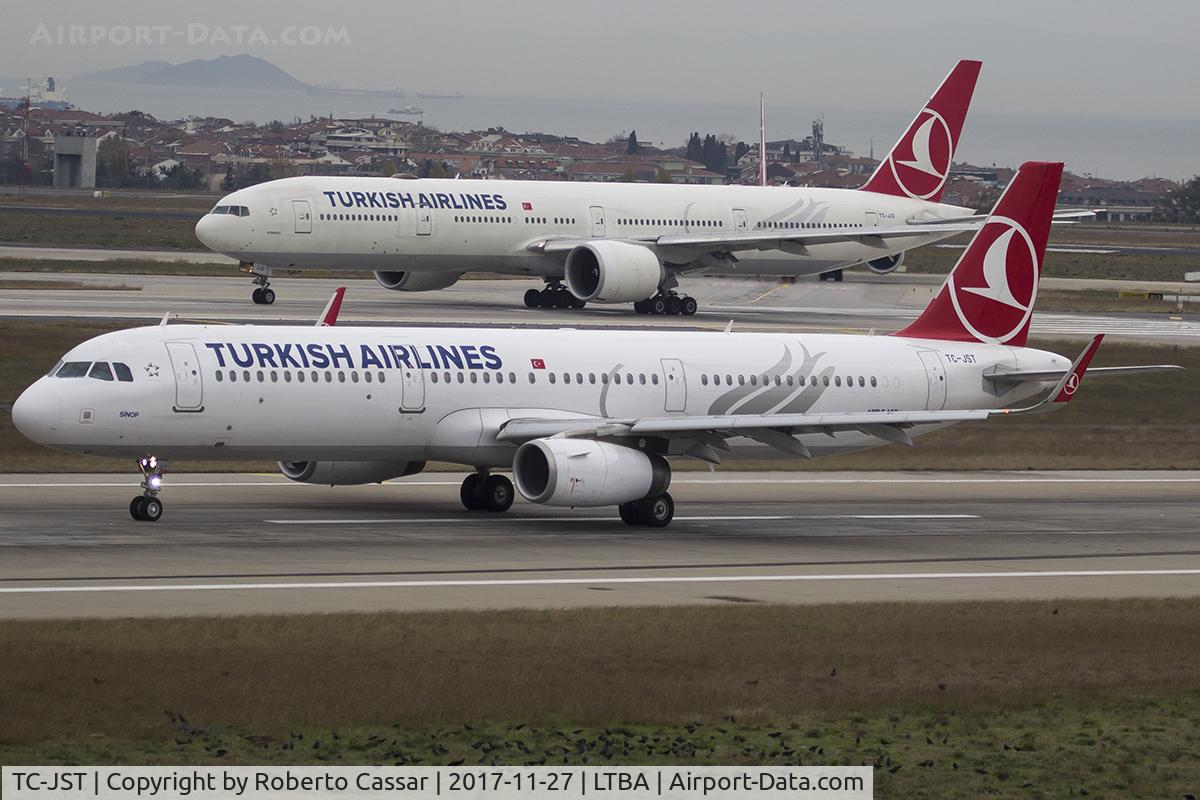 TC-JST, 2015 Airbus A321-231 C/N 6682, Istanbul Ataturk