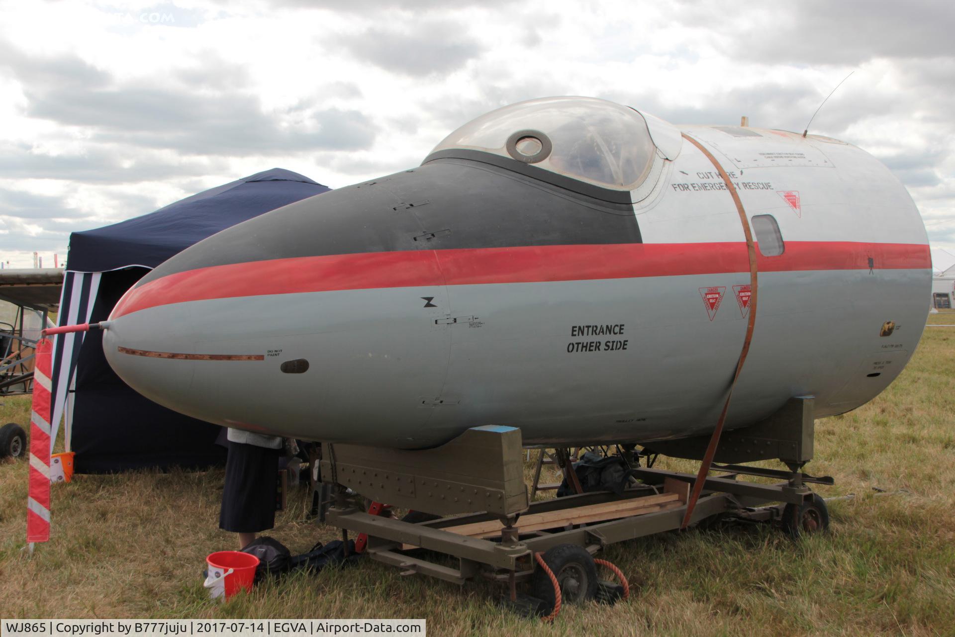 WJ865, English Electric Canberra T.4 C/N EEP71333, at TATOO 2017