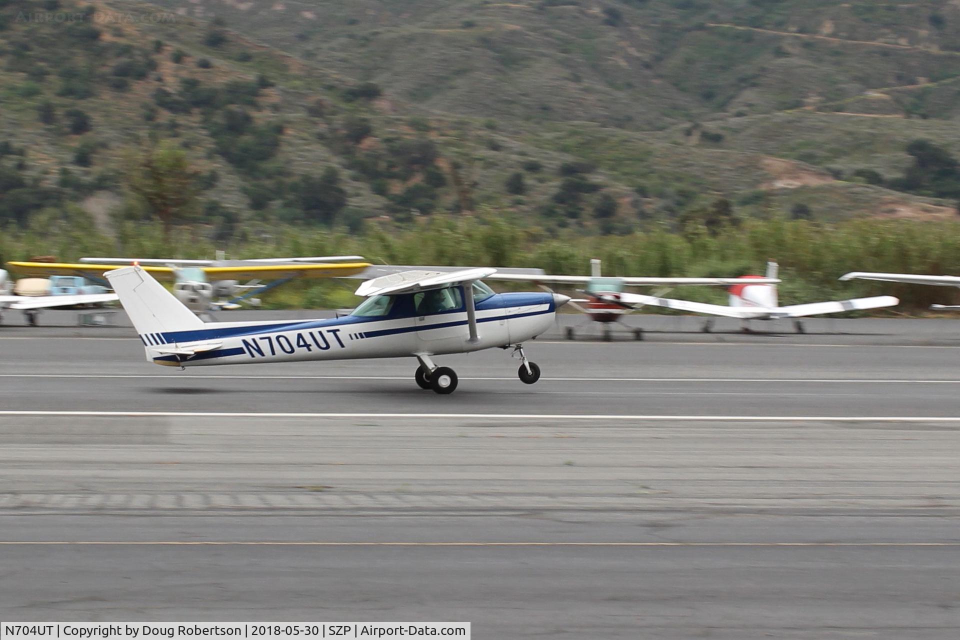 N704UT, 1976 Cessna 150M C/N 15078891, 1976 Cessna 150, Continental O-200 100 Hp, another takeoff roll Rwy 22