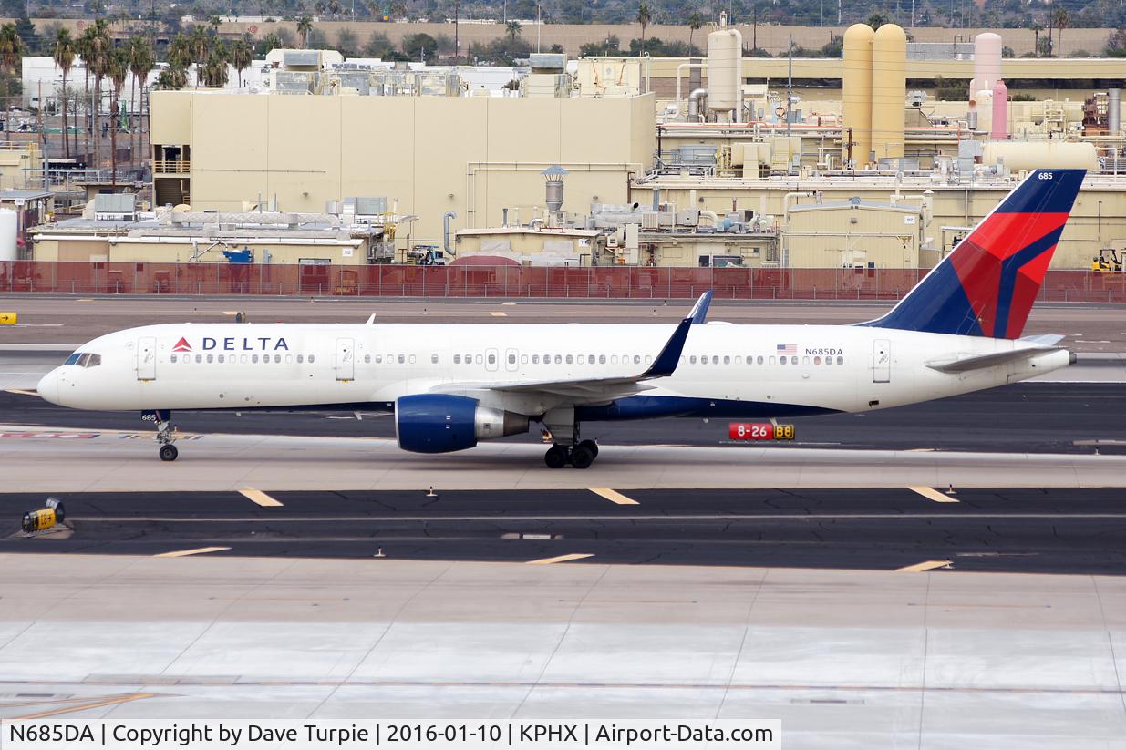 N685DA, 1995 Boeing 757-232 C/N 27588, No comment.