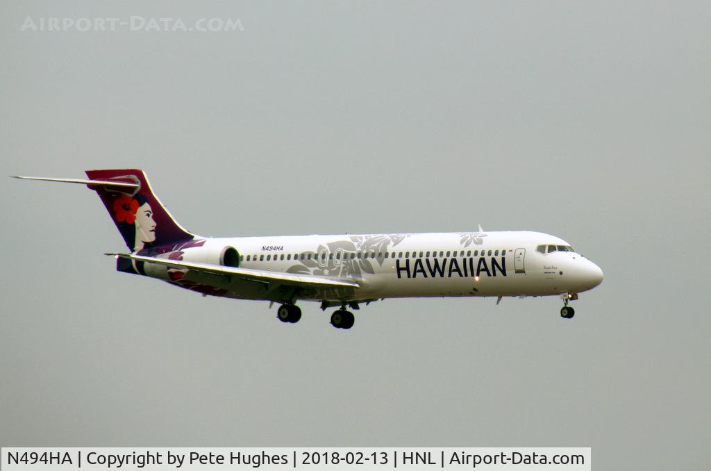 N494HA, 2004 Boeing 717-2BL C/N 55182, N494HA Boeing 717 on short finals for Honolulu