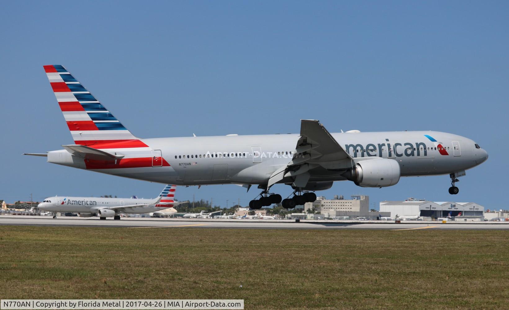 N770AN, 1999 Boeing 777-223 C/N 29578, American