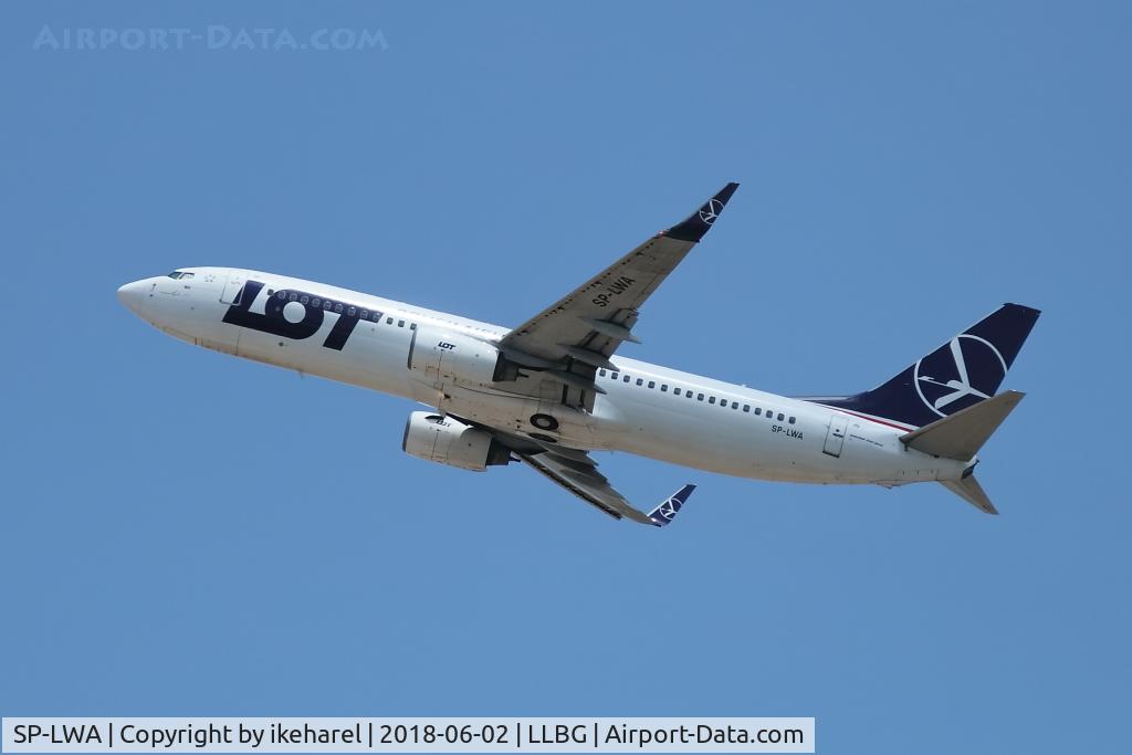 SP-LWA, 2005 Boeing 737-89P C/N 30682, Flight to Warsaw.