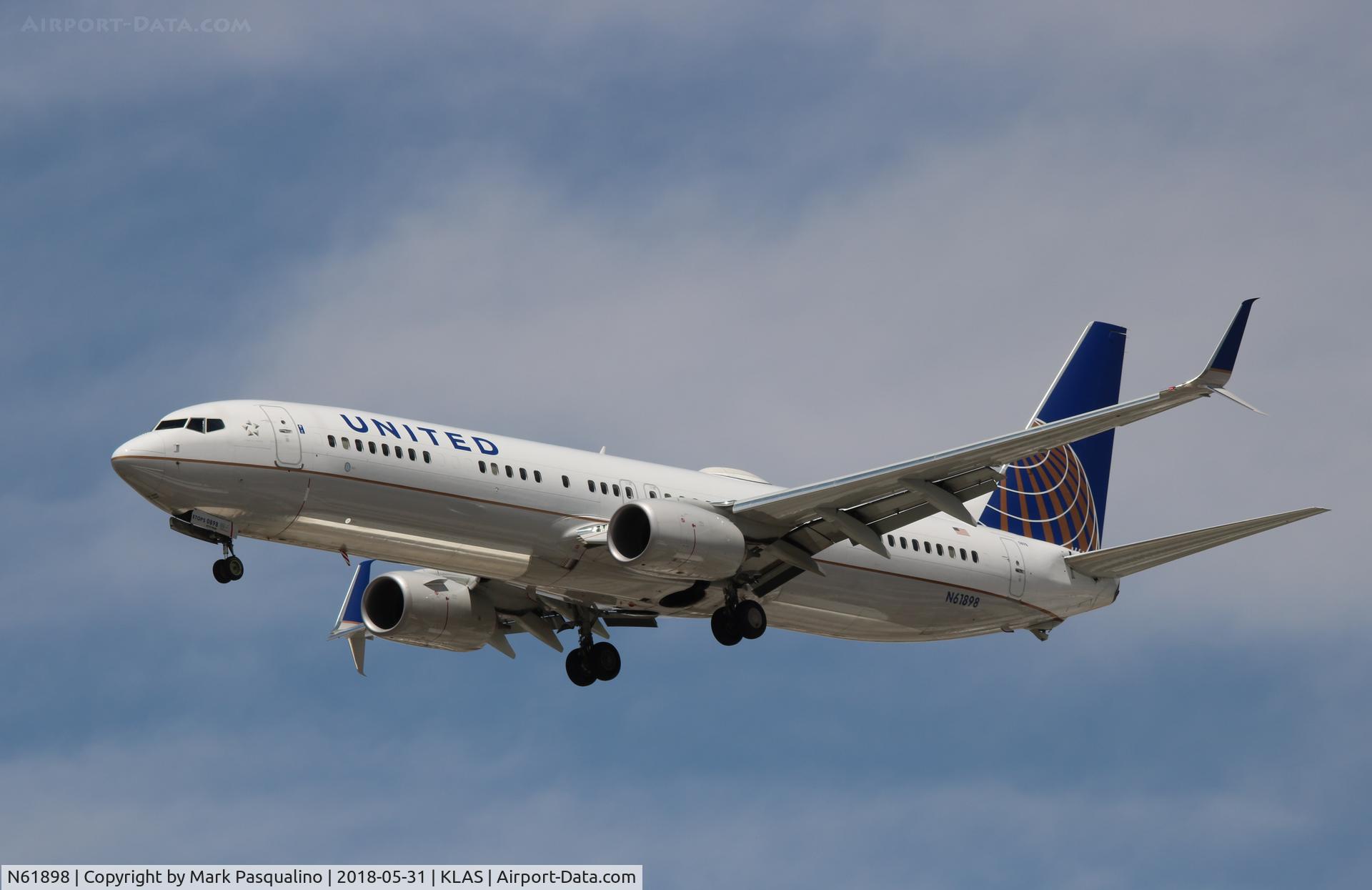 N61898, 2016 Boeing 737-900/ER C/N 62815, Boeing 737-900ER