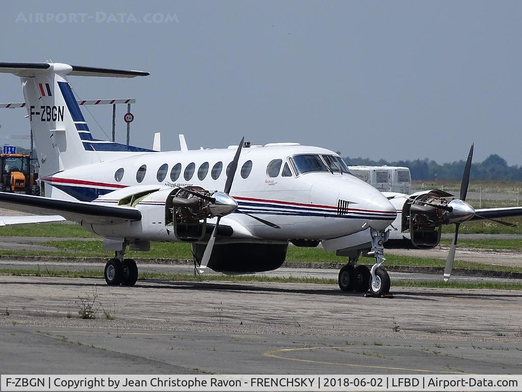 F-ZBGN, Hawker Beechcraft 350ER King Air (B300CER) C/N FL-781, France Douanes