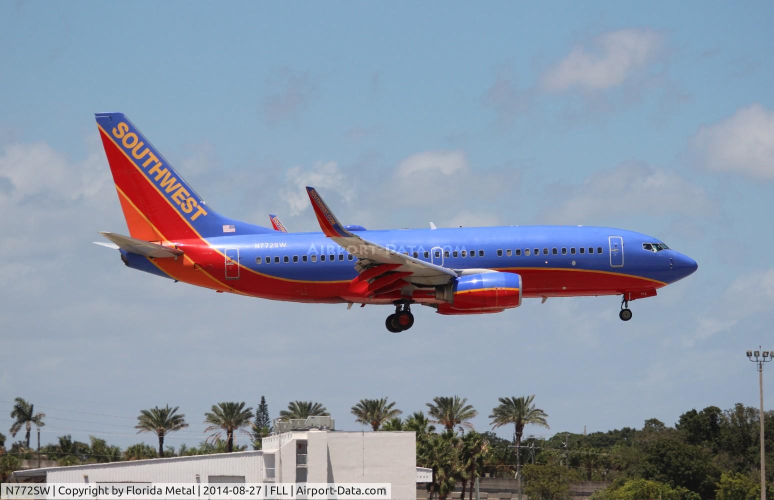 N772SW, 2000 Boeing 737-7H4 C/N 27880, Southwest