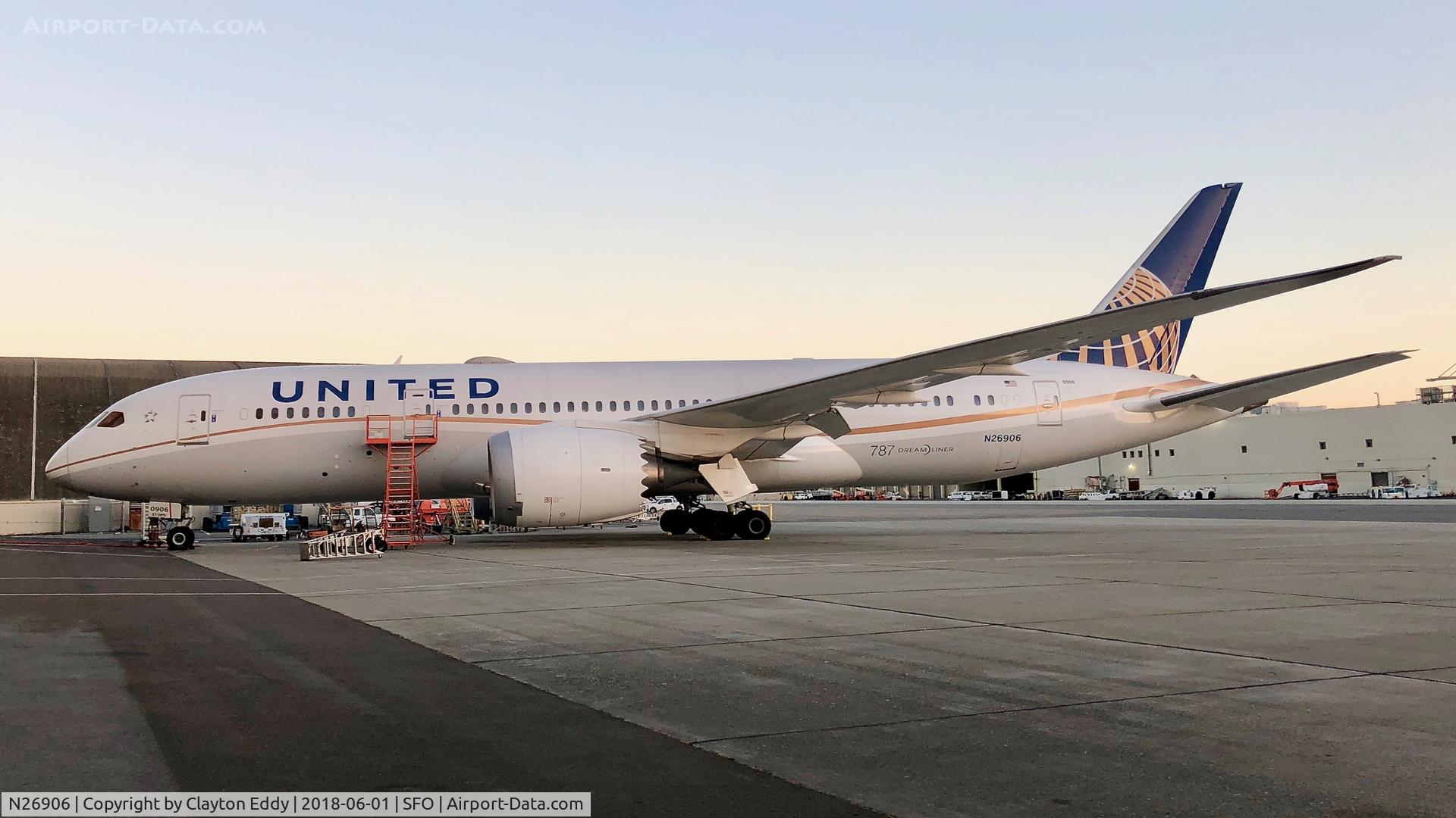 N26906, 2012 Boeing 787-8 Dreamliner C/N 34829, United's first 787. SFO. 2018.