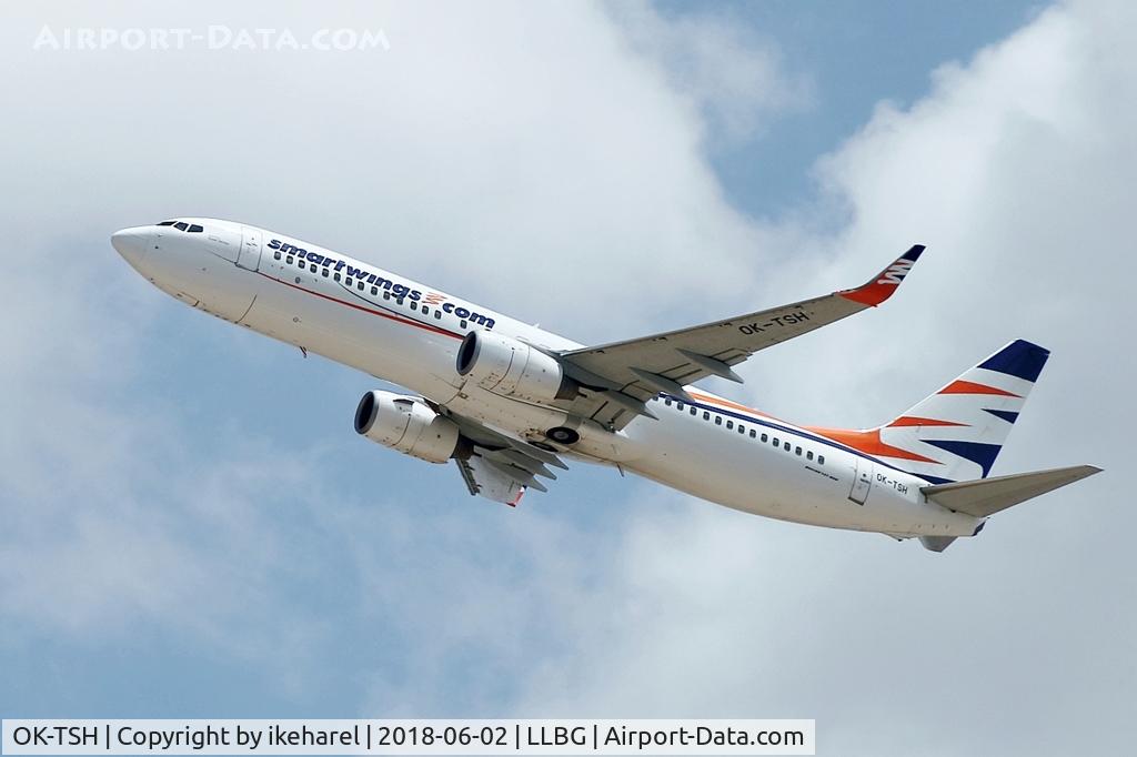 OK-TSH, 2000 Boeing 737-804 C/N 28231, Flight to Rhodos after T/O.