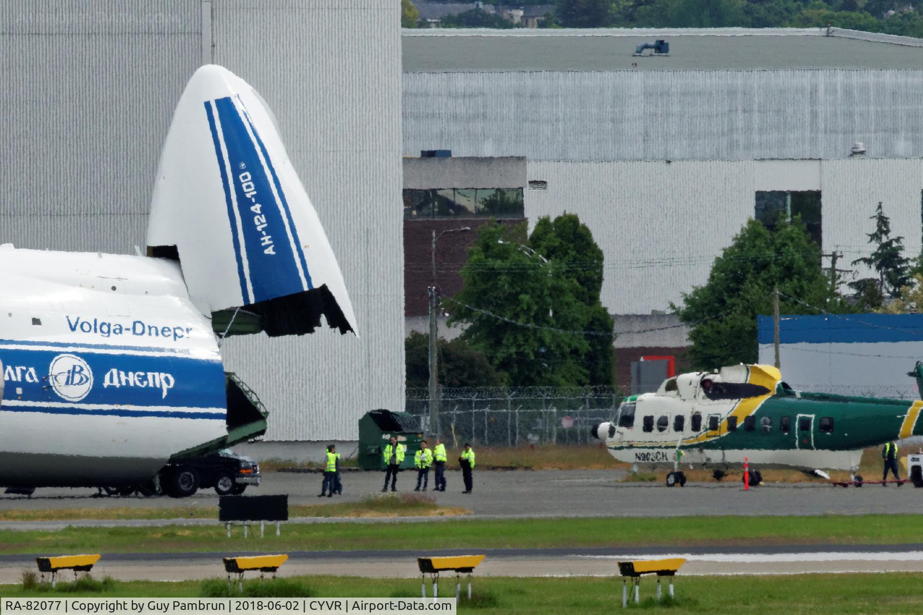 RA-82077, 1995 Antonov An-124-100 Ruslan C/N 9773054459151/0709, @ YVR to load two Sikorsky S-61N's you see in the shots.