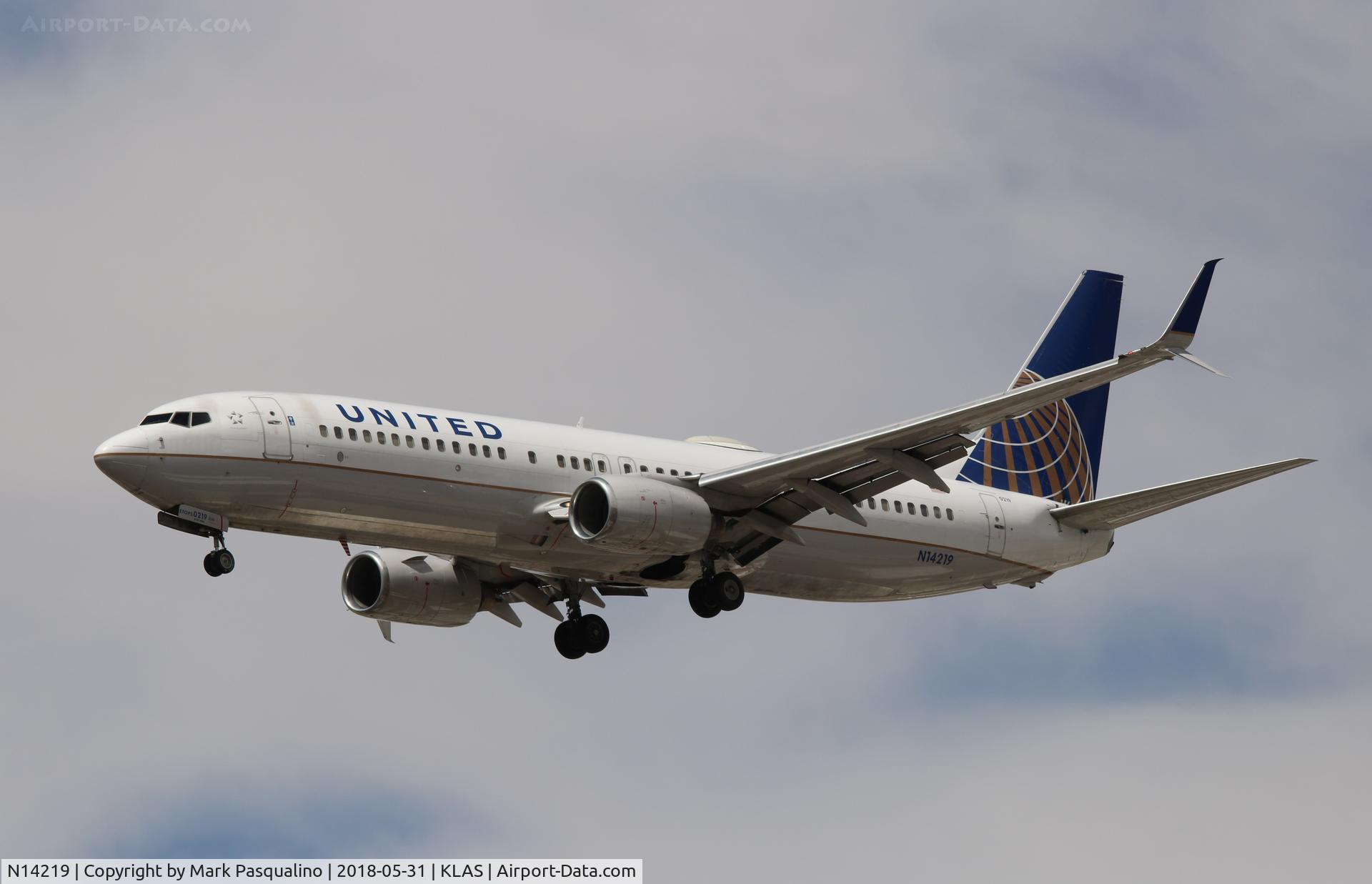 N14219, 1998 Boeing 737-824 C/N 28781, Boeing 737-800