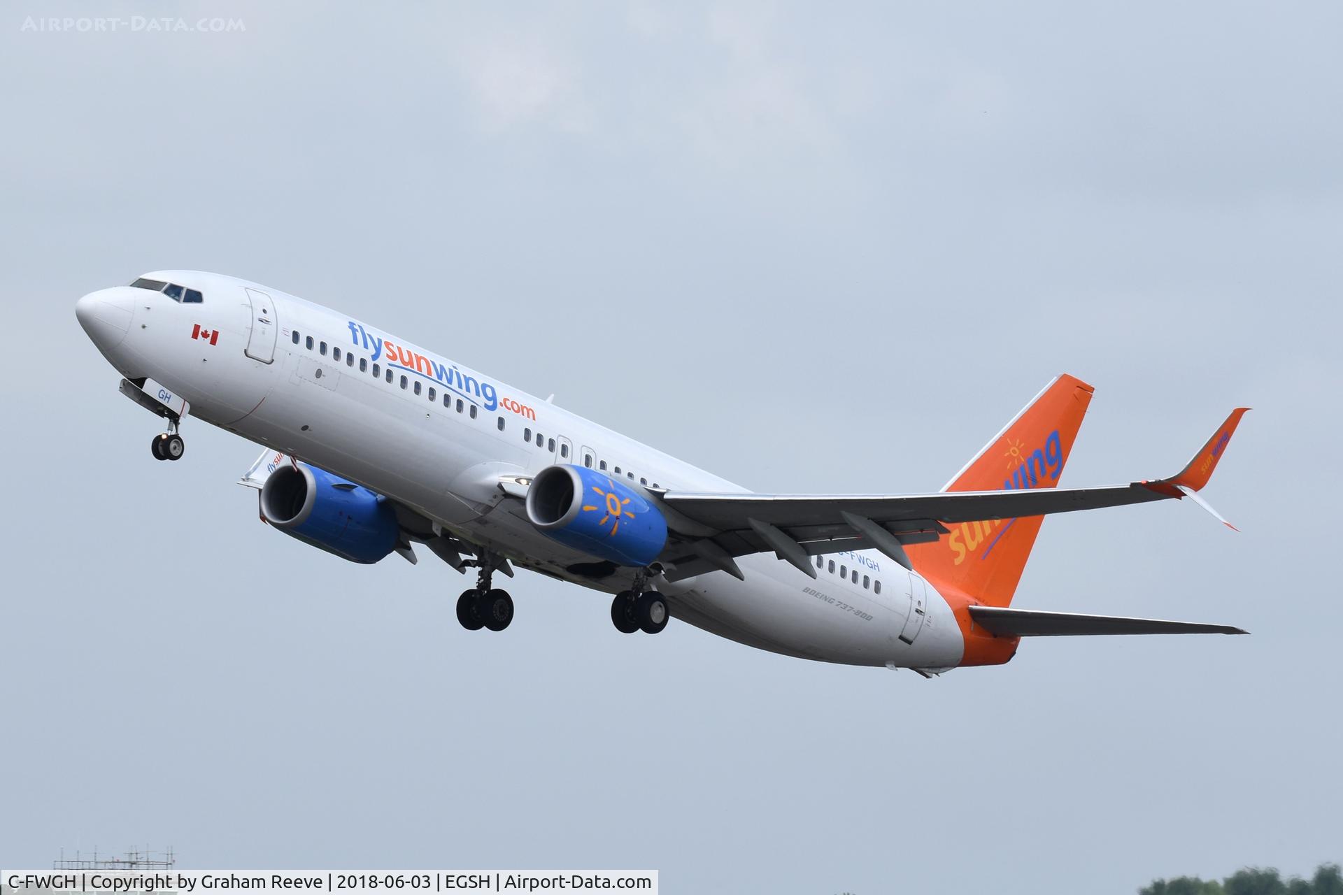 C-FWGH, 2011 Boeing 737-86J C/N 37752, Departing from Norwich.