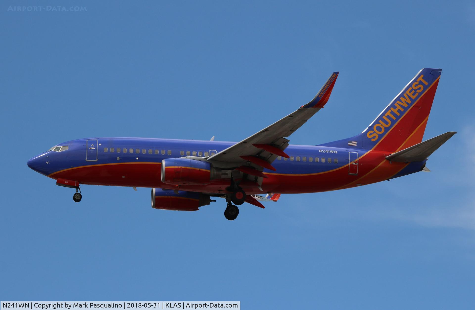 N241WN, 2006 Boeing 737-7H4 C/N 32504, Boeing 737-700