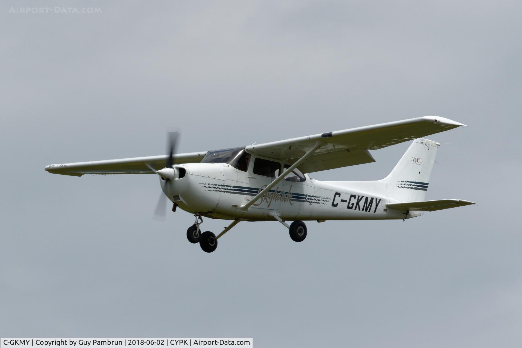 C-GKMY, 1997 Cessna 172R C/N 17280040, Landing