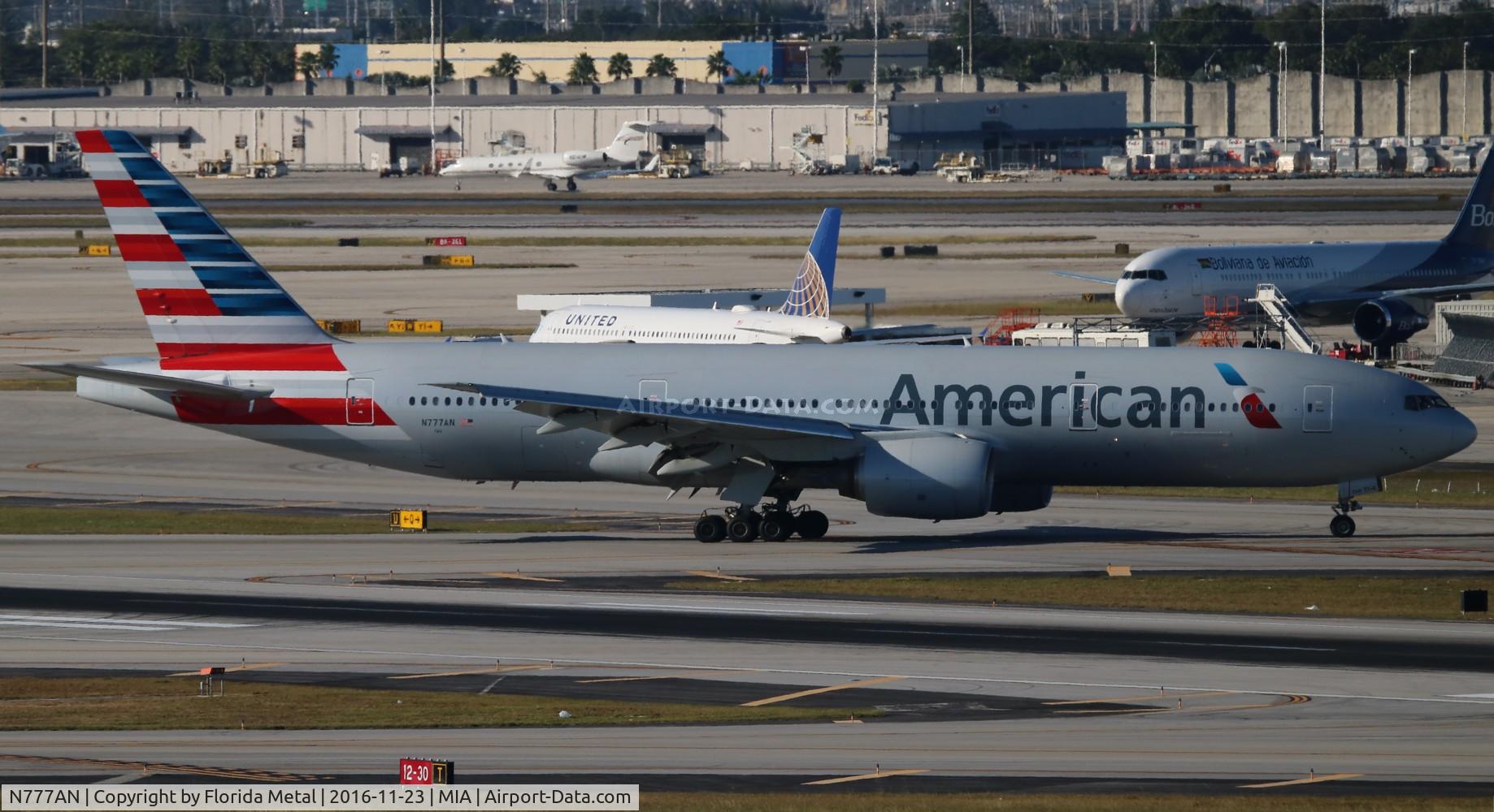 N777AN, 1999 Boeing 777-223 C/N 29585, American