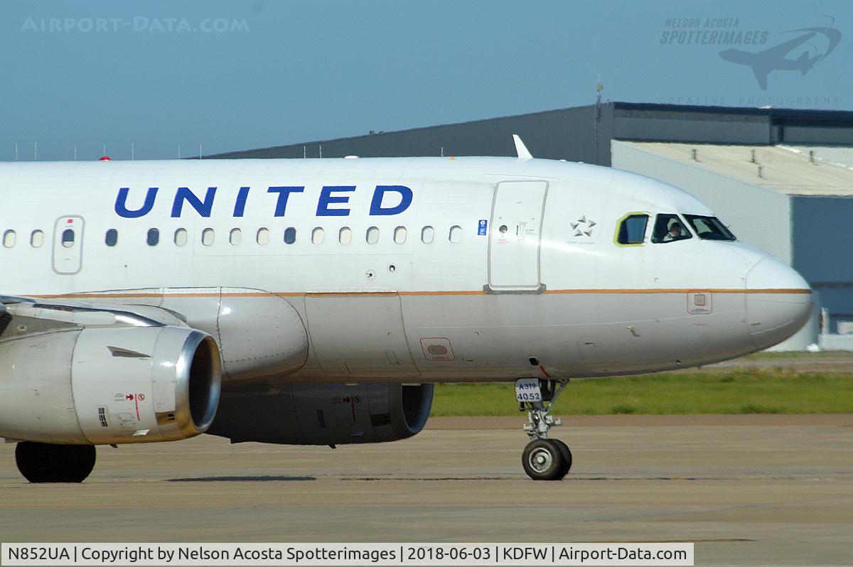 N852UA, 2002 Airbus A319-131 C/N 1671, Departing Runway 17L @ DFW