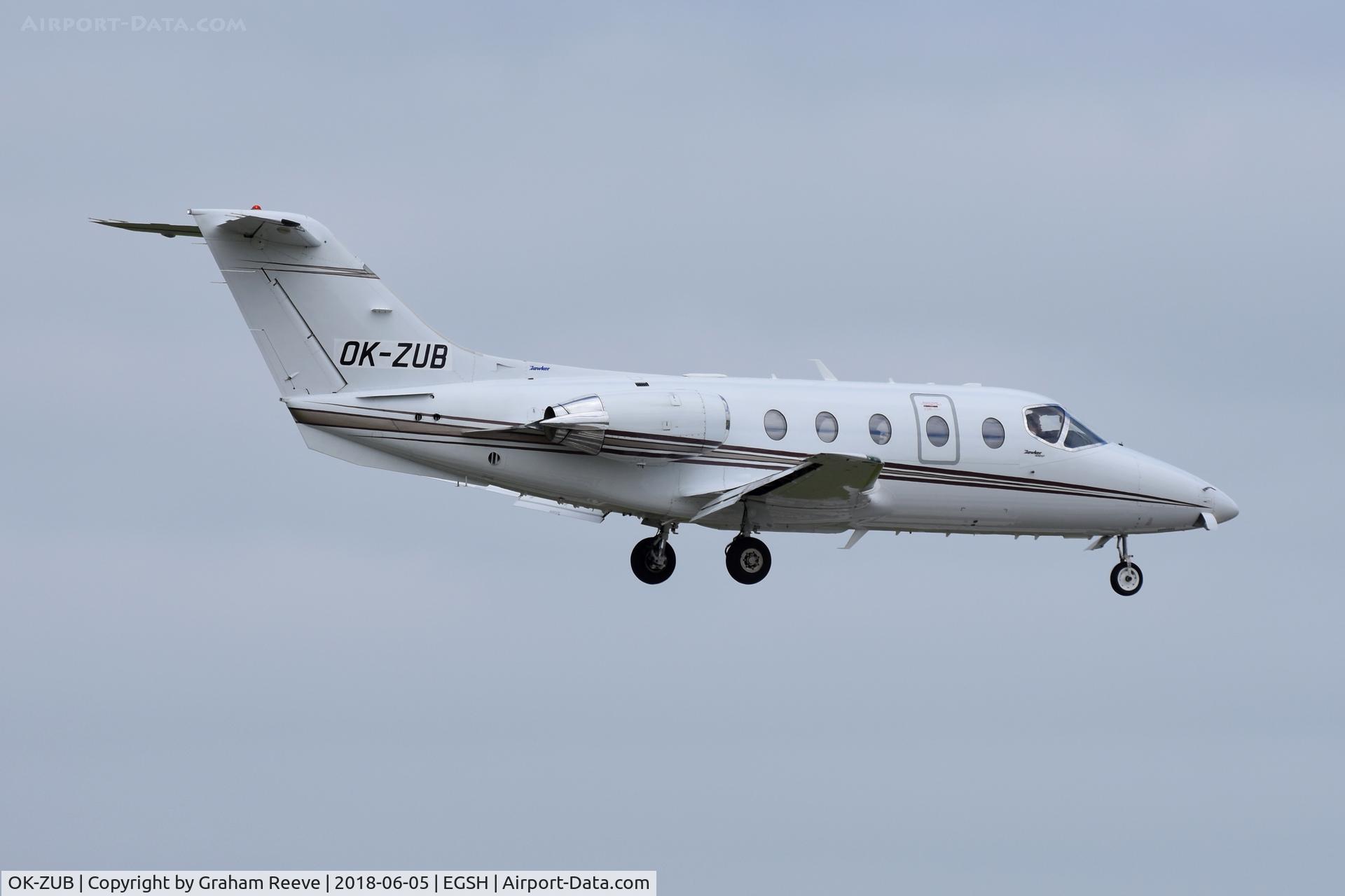 OK-ZUB, 2009 Raytheon Hawker 400XP C/N RK-552, Landing at Norwich.