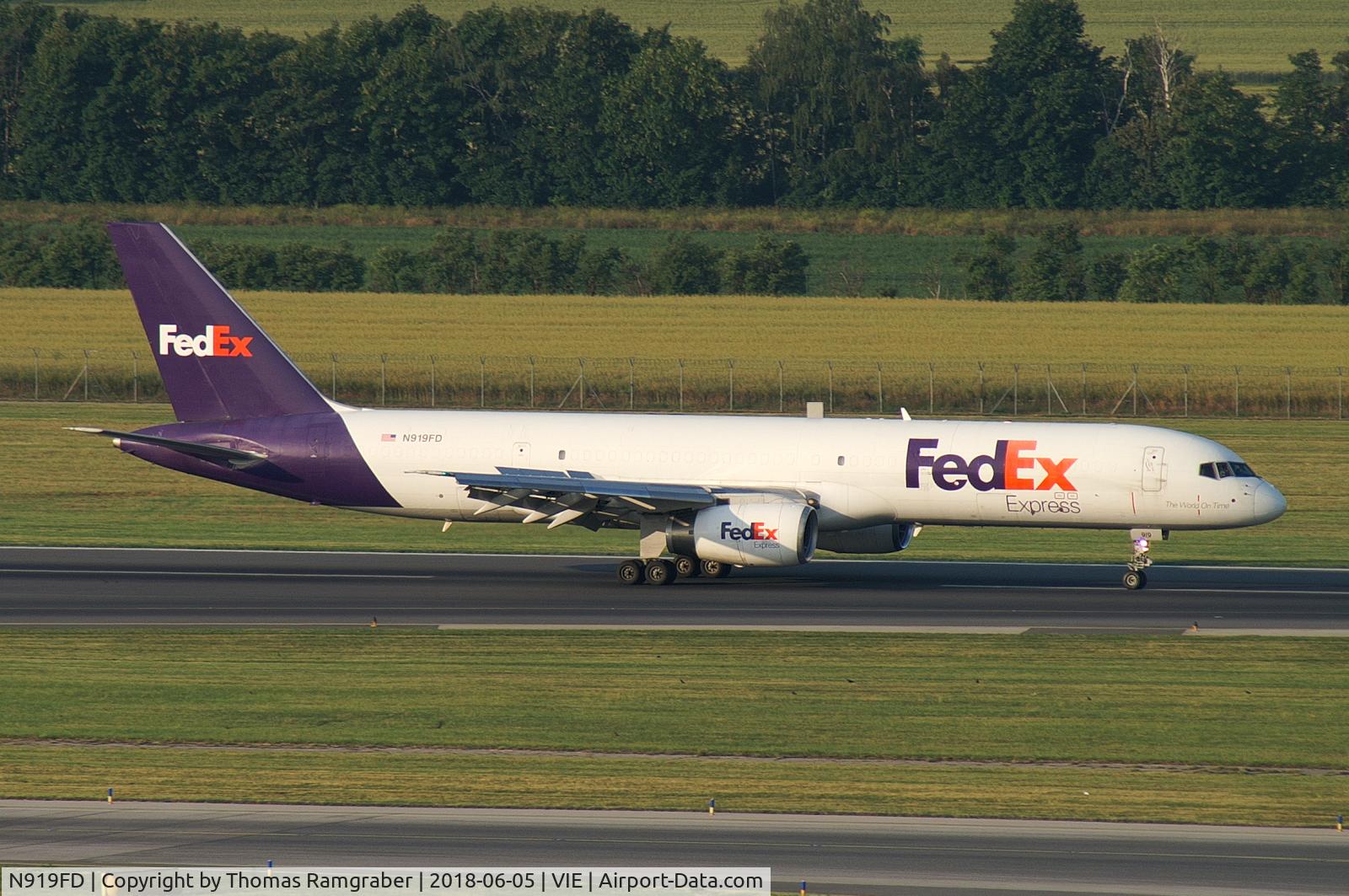 N919FD, 1990 Boeing 757-23A C/N 24636, FedEx - Federal Express Boeing 757-200