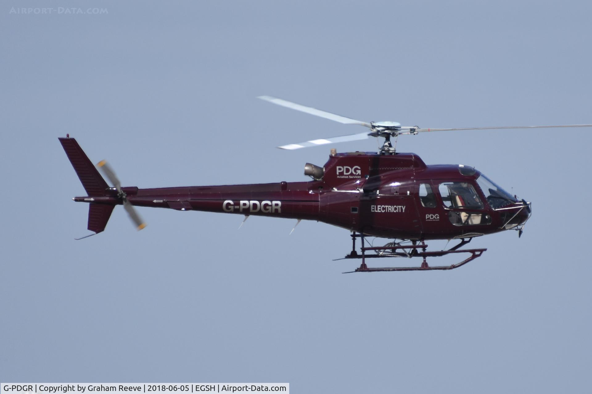 G-PDGR, 1991 Aerospatiale AS-350B-2 Ecureuil C/N 2559, Landing at Norwich.