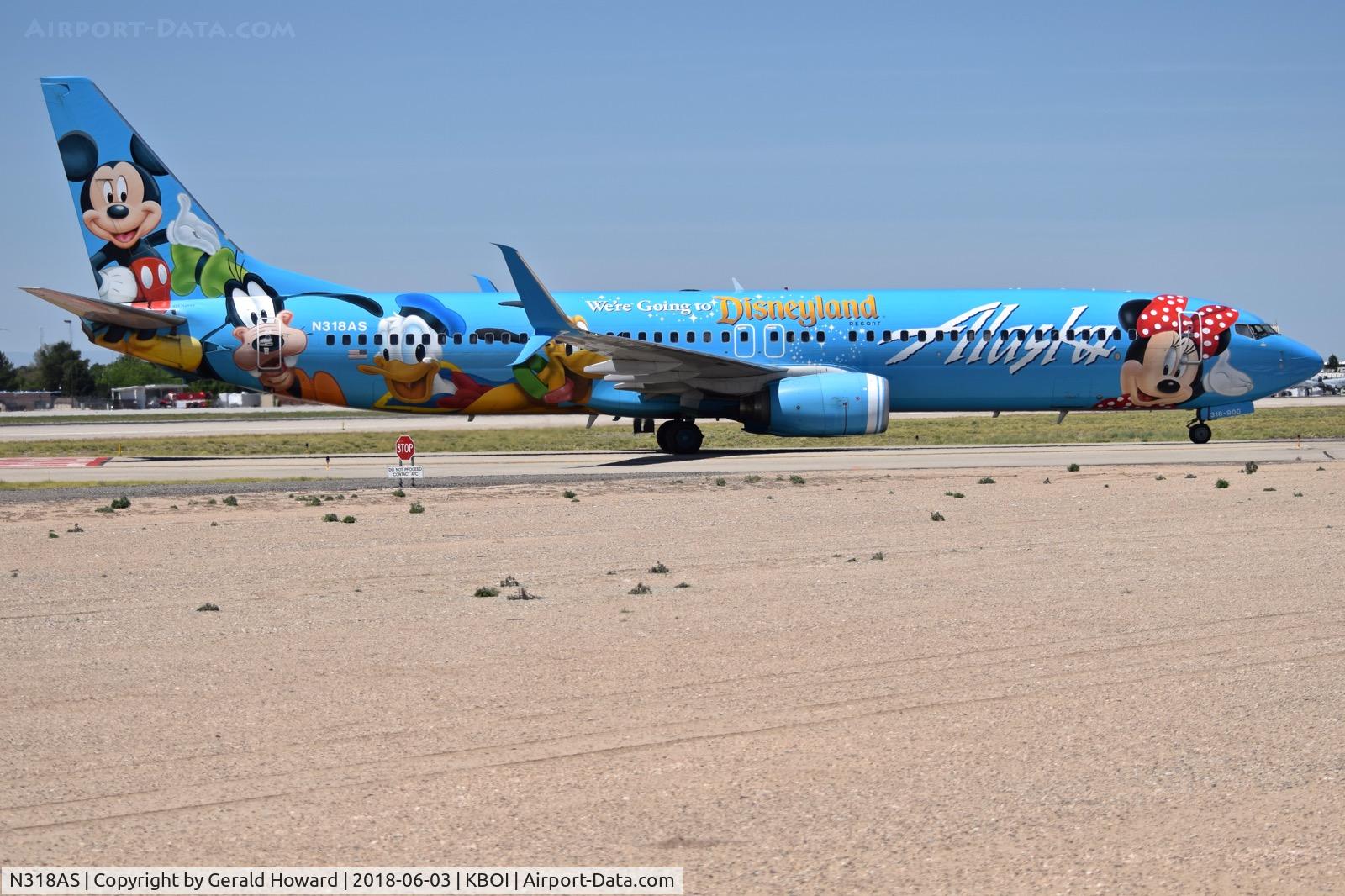 N318AS, 2003 Boeing 737-990 C/N 30018, Taxiing to the gate.