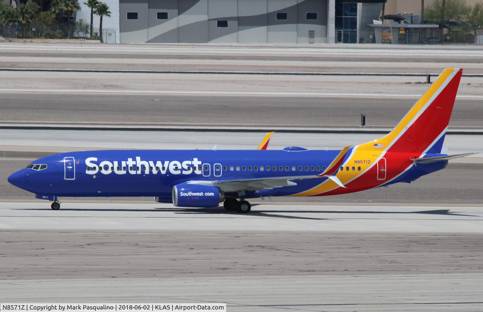 N8571Z, 2018 Boeing 737-8H4 C/N 36957, Boeing 737-800