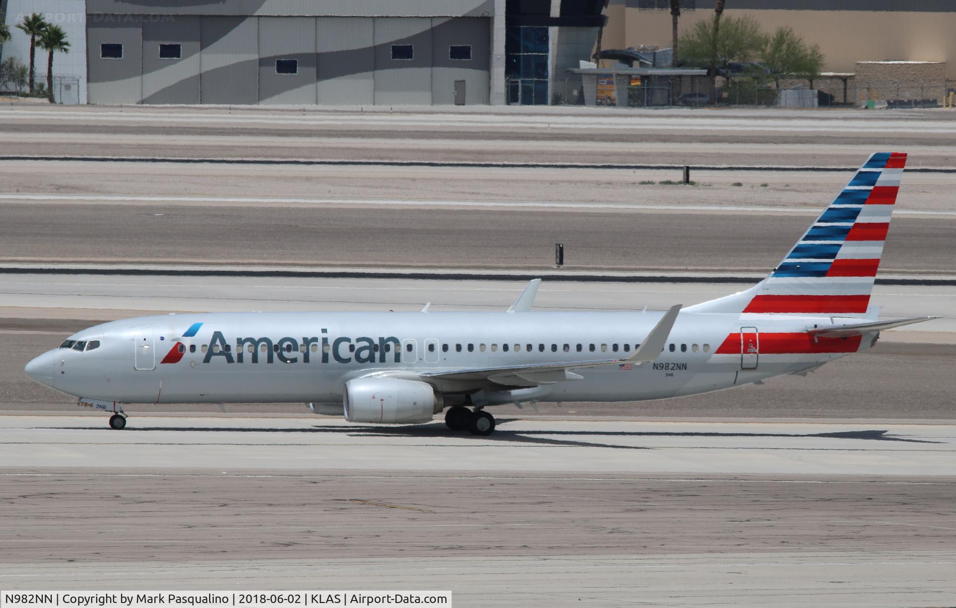 N982NN, 2015 Boeing 737-823 C/N 31231, Boeing 737-800