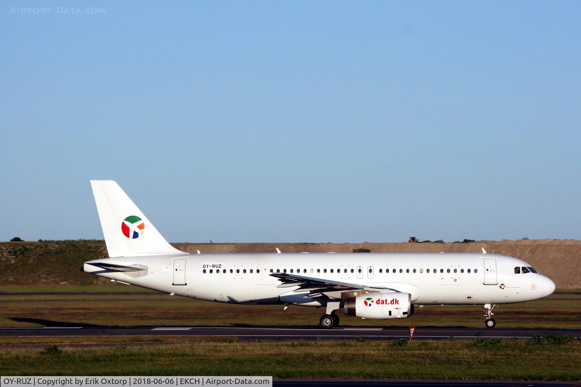 OY-RUZ, 1998 Airbus A320-233 C/N 839, OY-RUZ another addition to the DAT A320 fleet. Taking off rw 22R