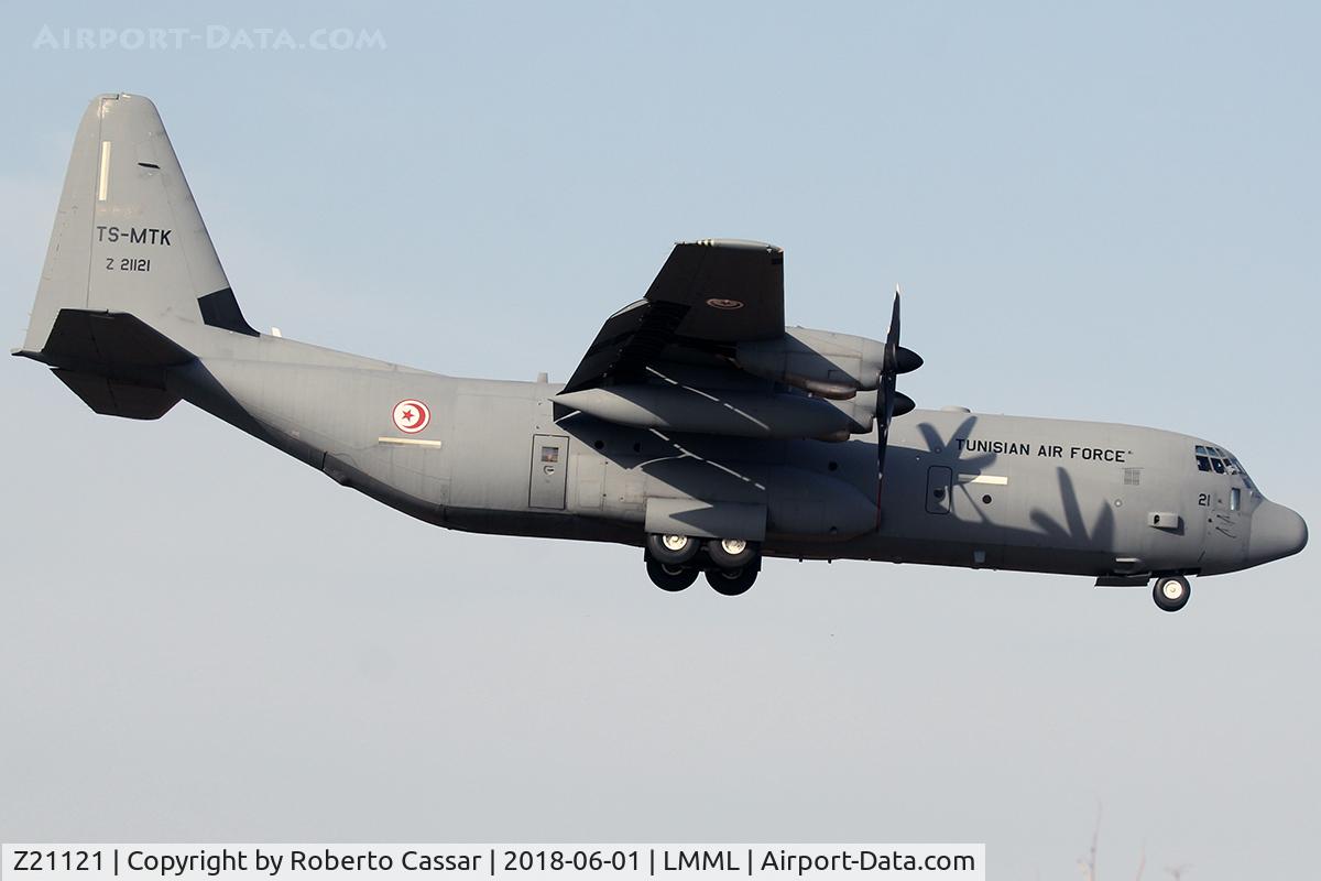 Z21121, 2012 Lockheed Martin C-130J-30 Super Hercules C/N 382-5718, Ruwnay 31
