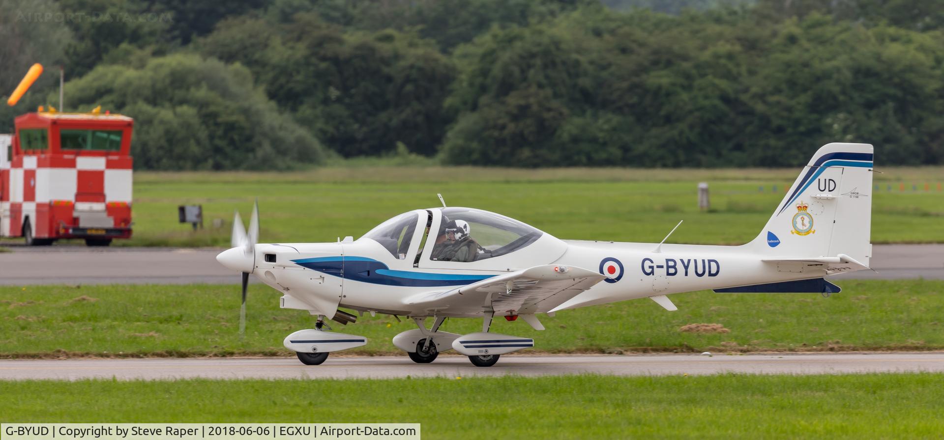 G-BYUD, 1999 Grob G-115E Tutor T1 C/N 82089/E, Taxying out for 03 at Linton