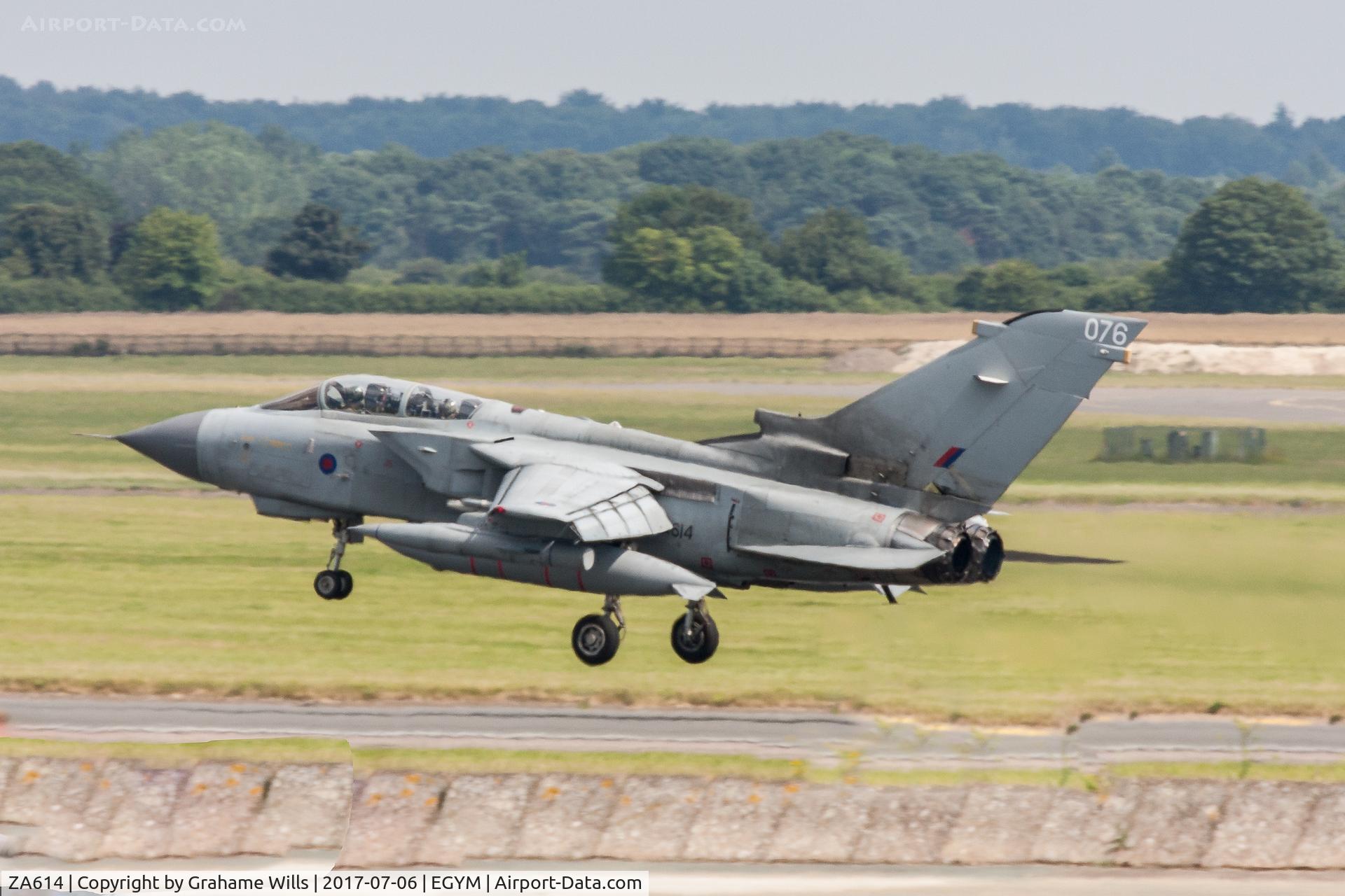 ZA614, 1982 Panavia Tornado GR.4 C/N 153/BS050/3078, Panavia Tornado GR4 ZA614/076 Marham Wing RAF Marham 6/7/17