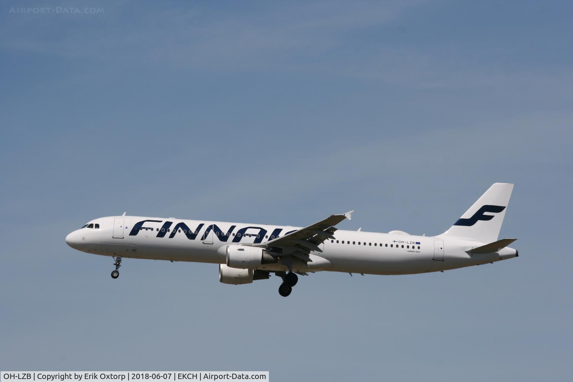 OH-LZB, 1999 Airbus A321-211 C/N 0961, OH-LZB landing rw 22L