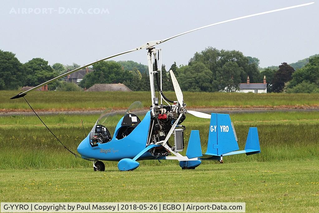 G-YYRO, 2010 Magni Gyro M16C Tandem Trainer C/N 16-10-5654, Visitor to Wolverhampton.