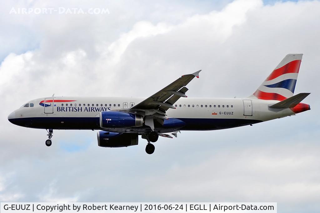 G-EUUZ, 2008 Airbus A320-232 C/N 3649, On short final