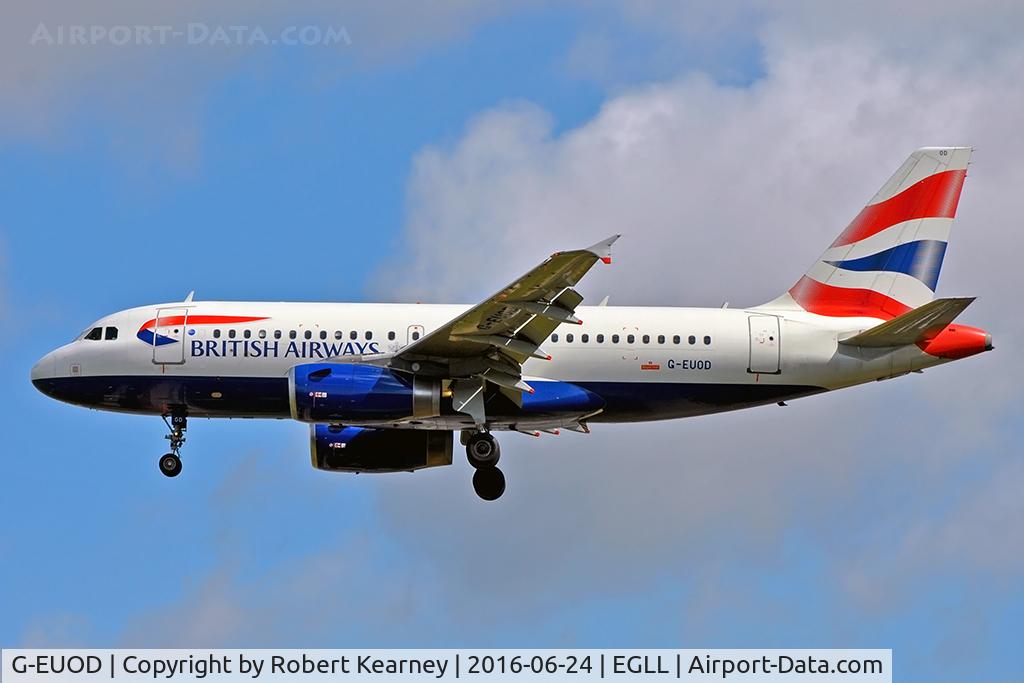G-EUOD, 2001 Airbus A319-131 C/N 1558, On short final