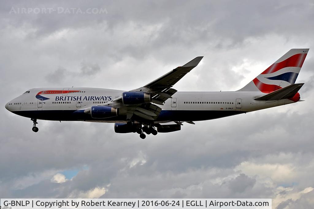 G-BNLP, 1990 Boeing 747-436 C/N 24058, On short final