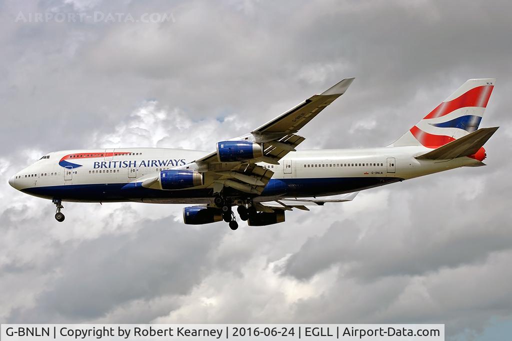 G-BNLN, 1990 Boeing 747-436 C/N 24056, On short final