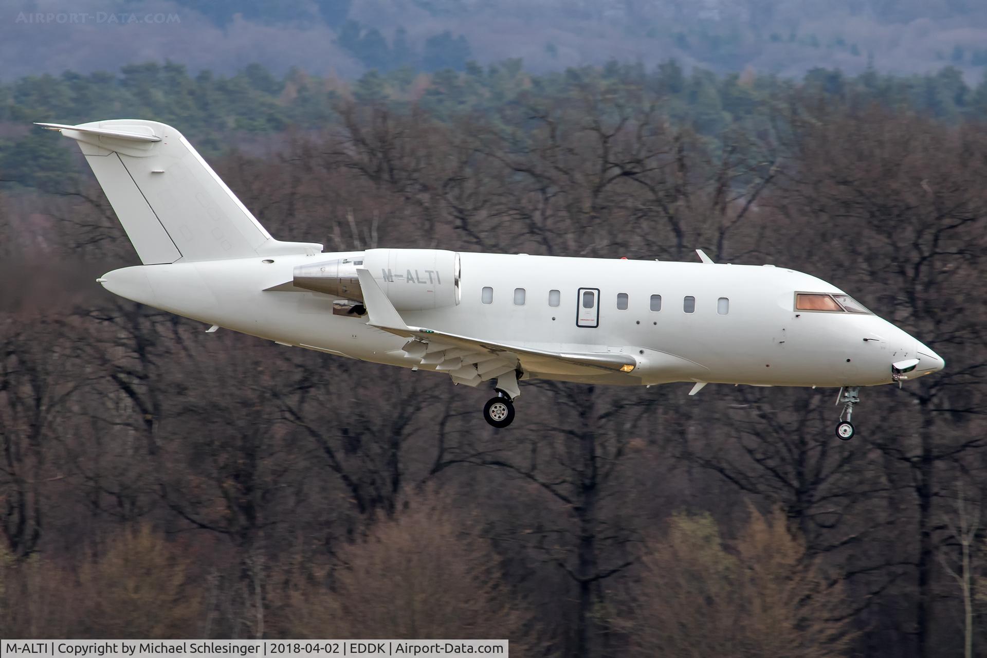 M-ALTI, 2007 Bombardier Challenger 605 (CL-600-2B16) C/N 5733, M-ALTI - Bombardier CL-600-2B16 Challenger 604 - Hartsage International