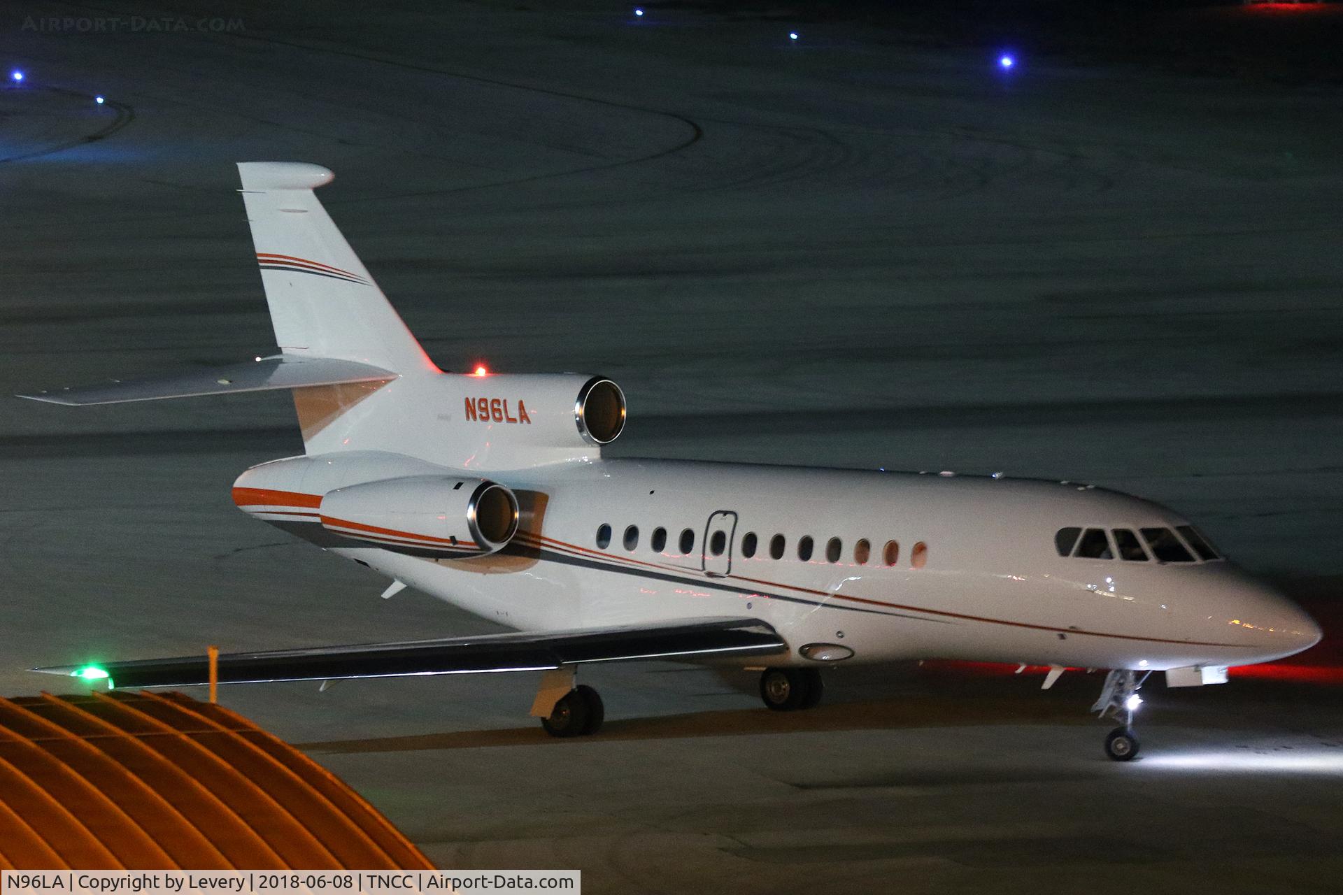 N96LA, 1999 Dassault Falcon 900EX C/N 61, Come to spend the night!!