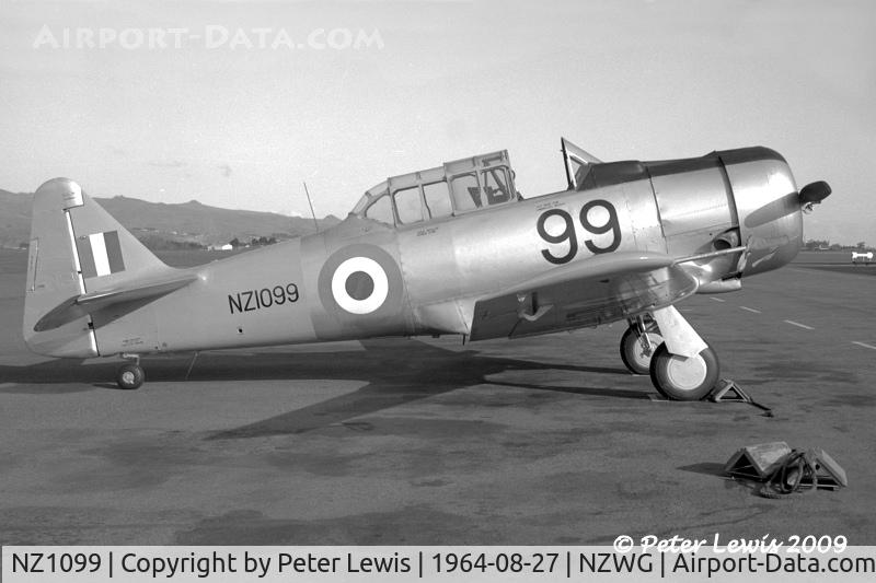NZ1099, 1943 North American AT-6D C/N 88-17011, Central Flying School