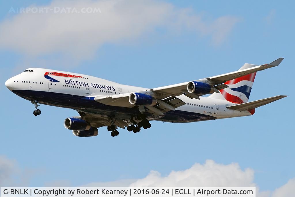G-BNLK, 1990 Boeing 747-436 C/N 24053, On short final