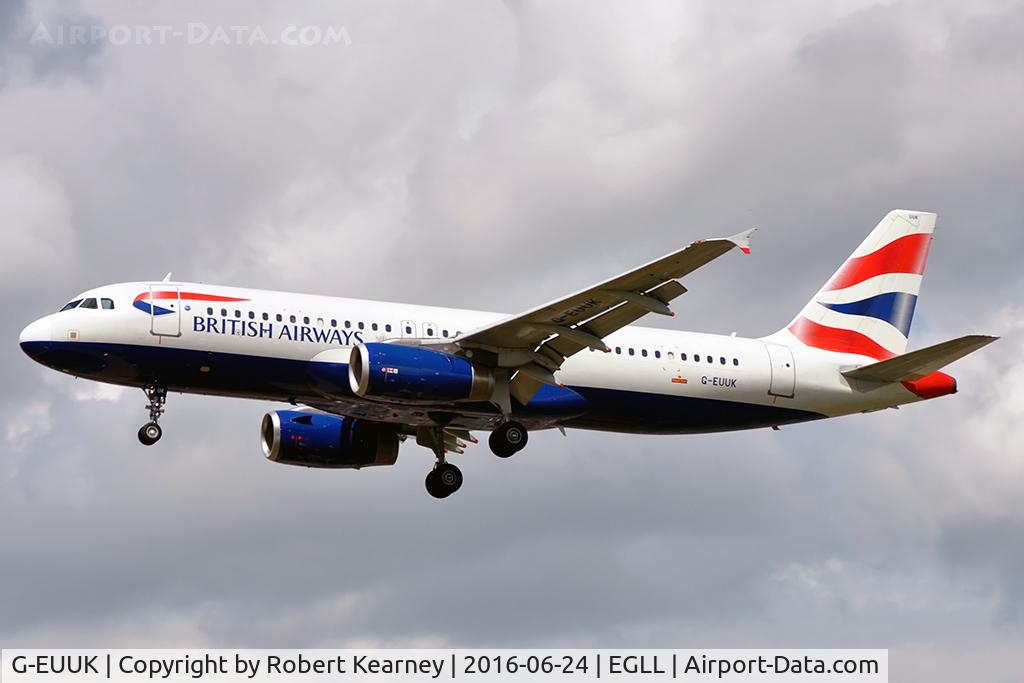 G-EUUK, 2002 Airbus A320-232 C/N 1899, On short final