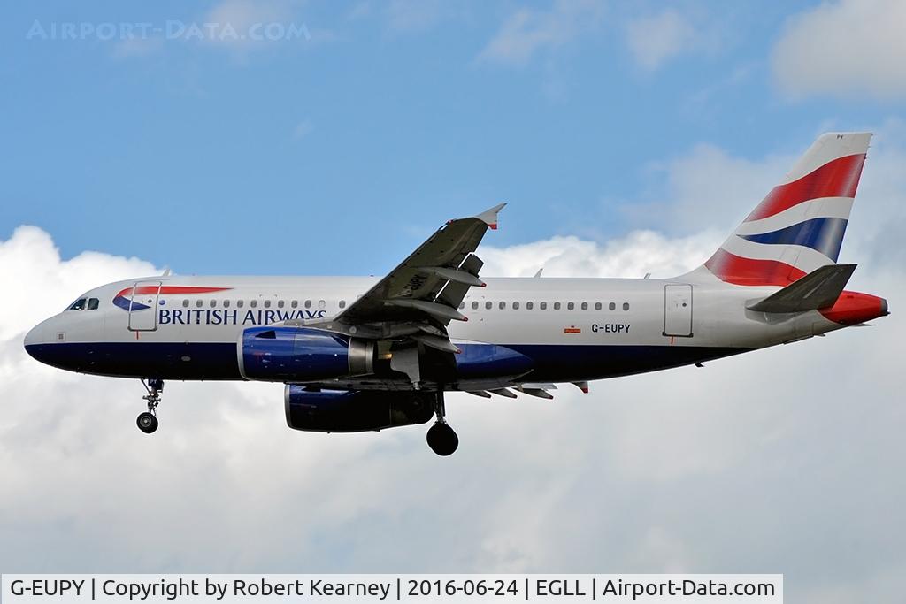G-EUPY, 2001 Airbus A319-131 C/N 1466, On short final