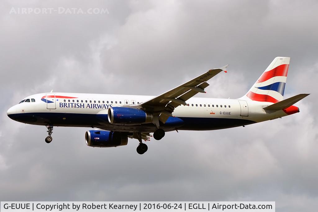 G-EUUE, 2002 Airbus A320-232 C/N 1782, On short final