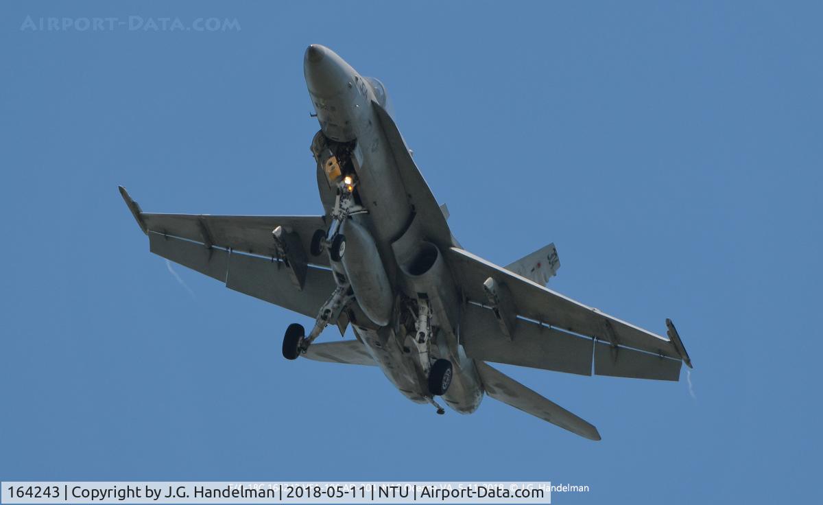 164243, McDonnell Douglas F/A-18C Hornet C/N 1006/C227, Over head at Oceana.