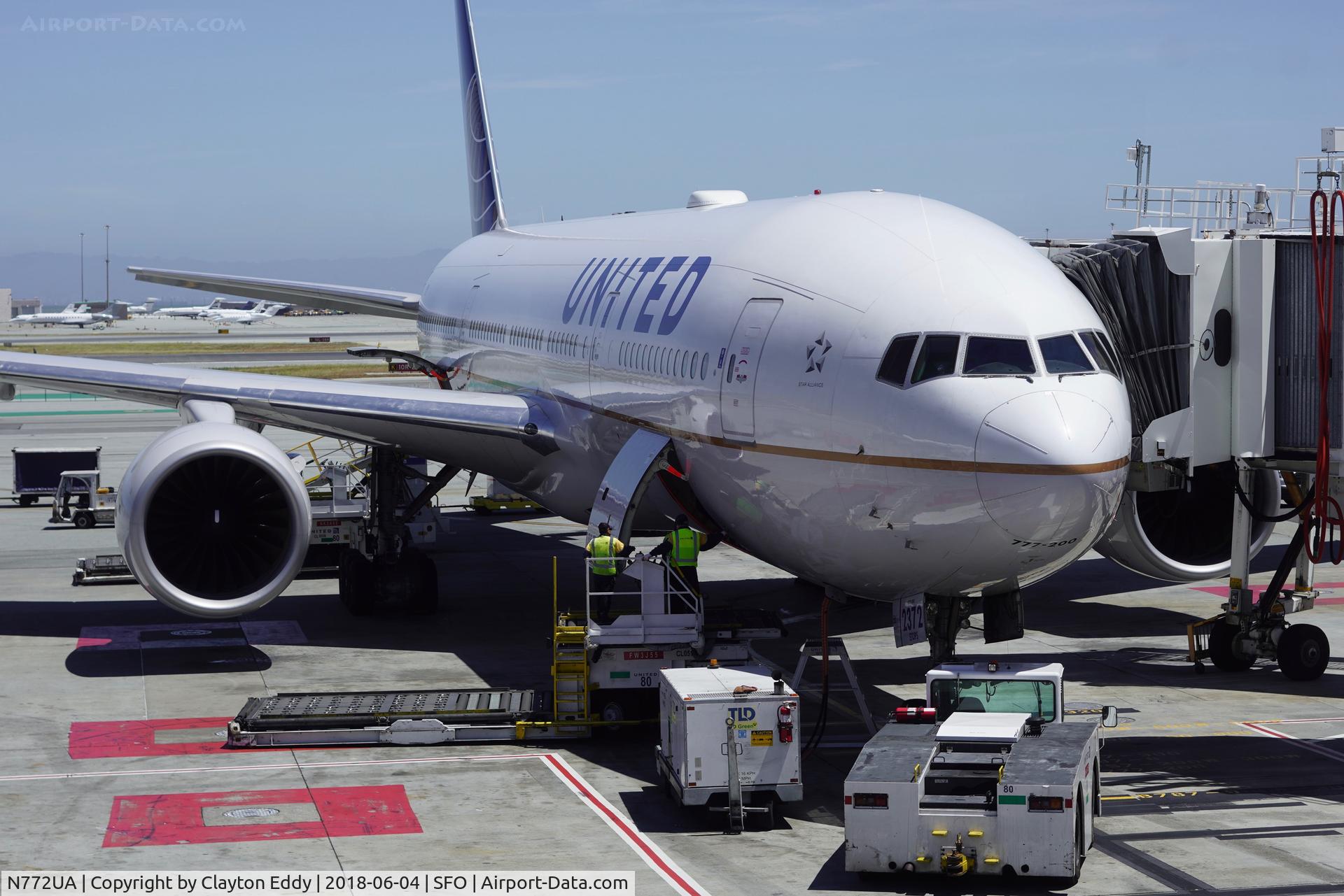 N772UA, 1995 Boeing 777-222 C/N 26930, SFO 2018.